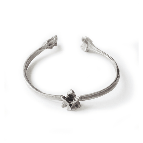 Bone with Spine Bracelet Silver By Ayaka Nishi