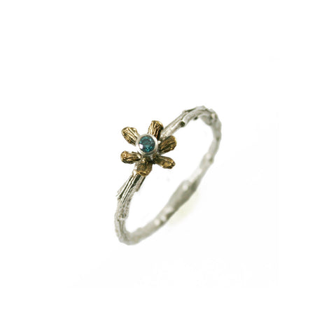 Small Flower Ring with Diamond