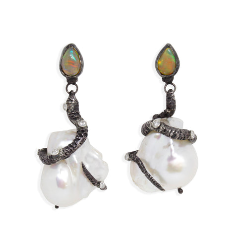 Snake Baroque Pearl Earring